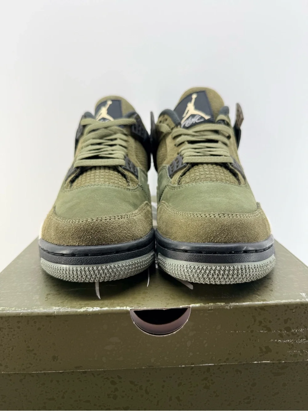 Jordan 4 Craft Olive size 9.5M/11W